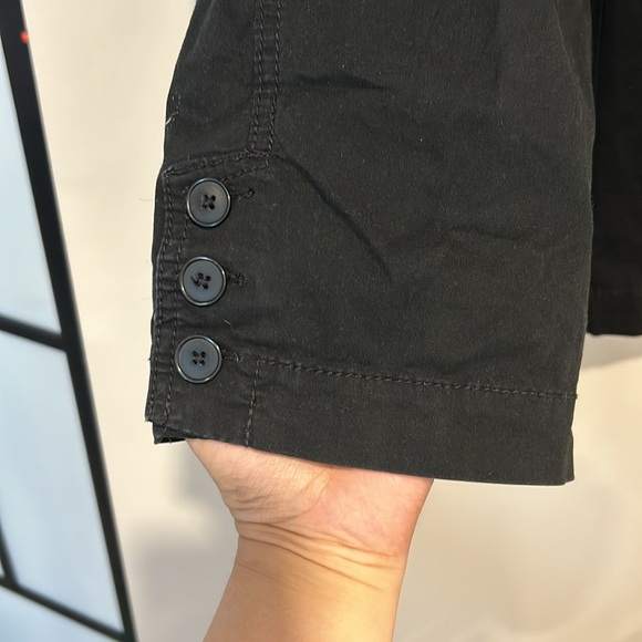 Black button up capris pants - Picture 2 of 6